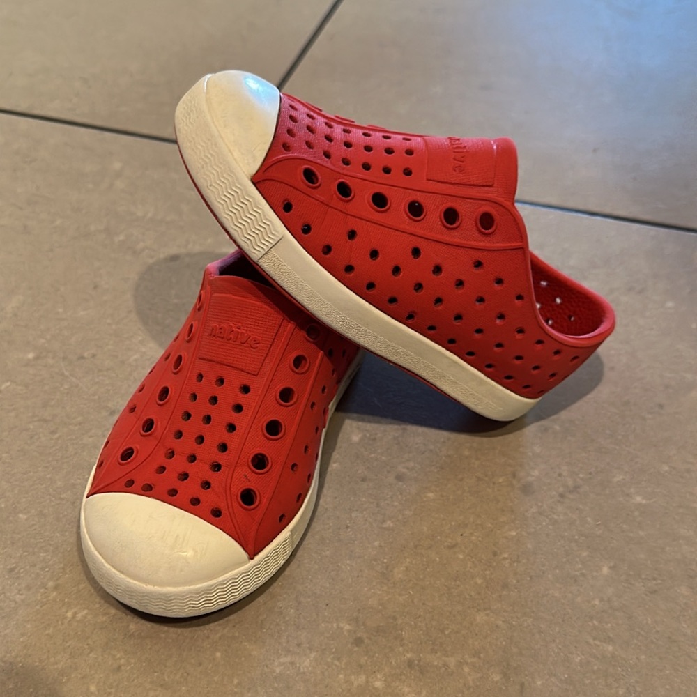 Size 7 toddler natives